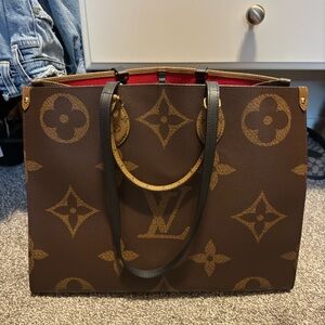 Louis Vuitton OnTheGo GM Monogram Tote Bag